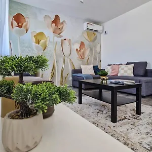  Апартаменты Amphora Luxury With Free Private Parking And Cozy Balcony